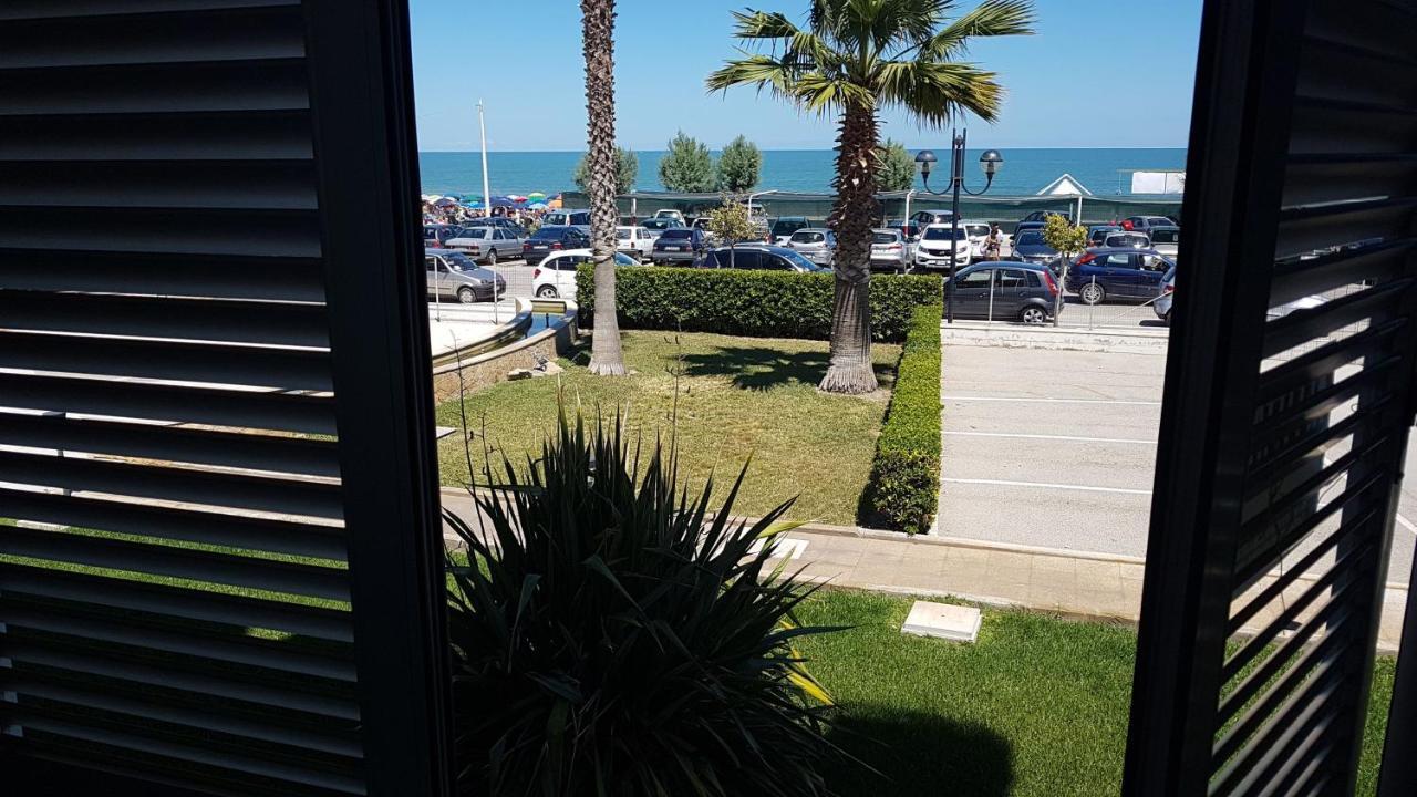 Ferienwohnung Casarcieri Mare Barletta Exterior foto